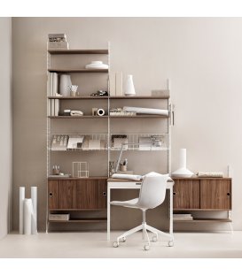 Estantería STRING de 3 módulos con 2 cabinets y 1 mesa...