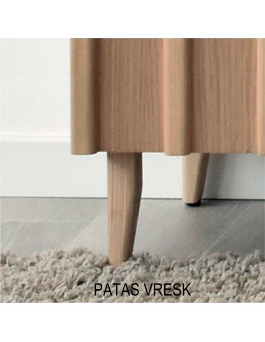 Vitrina de madera con 2 puertas de vidrio y...