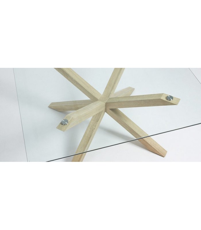 Mesa de comedor cuadrada AIRE, con patas de madera y sobre de vidrio. Mesa de comedor cuadrada AIRE, con patas de madera y sobre de vidrio.