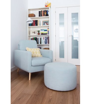 Sillón tapizado de estilo mid century OSLO (varios colores).