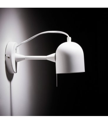 Lámpara de pared en blanco con foco orientable NILO
