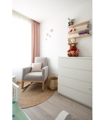 Sillón mecedora tapizado ONA (varios colores)