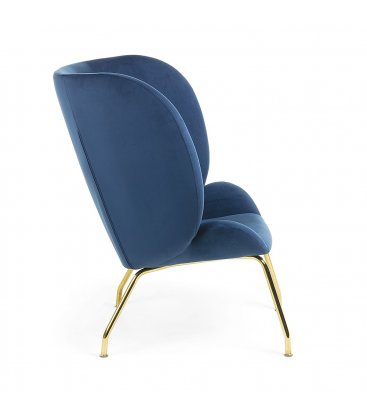 Sillón tapizado en terciopelo azul klein con patas metálicas en dorado BUTTERFLY