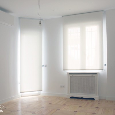 En el dormitorio ganado a la zona de servicio, se reprodujo el suelo del resto de la vivienda.
