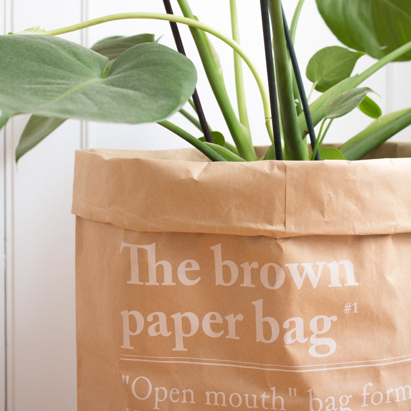 R DE ROOM SHOP le sac en kraft brun / The brown paper bag papel 100% reciclado