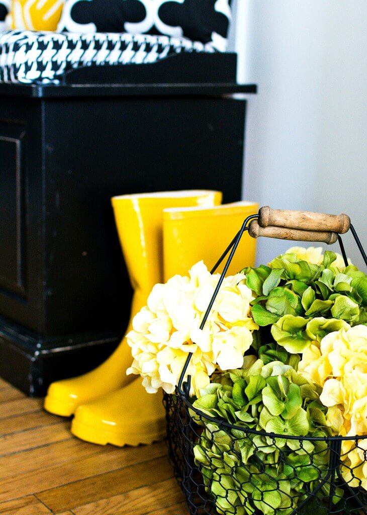 R de Room BLOG. Un salón decorado con estilo navy.