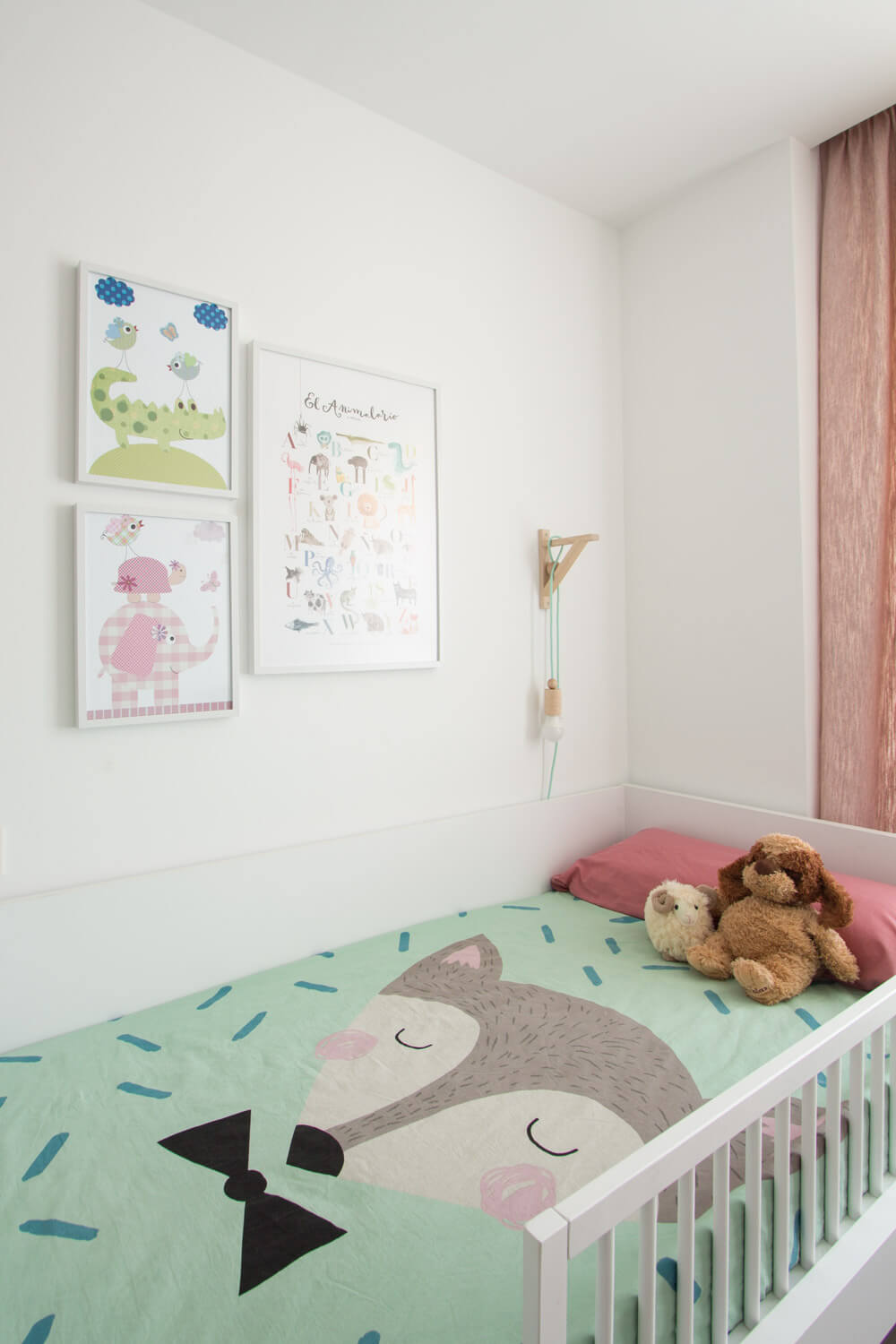 Proyecto de interiorismo en Aravaca (Madrid) por R de Room. Diseño de dormitorio infantil.