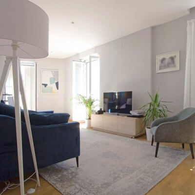 Proyecto de interiorismo en Luchana (Madrid) por R de Room. Diseño de estar-comedor.