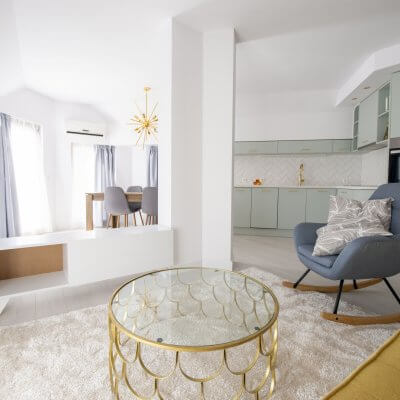 Cambio de imagen de un apartamento de alquiler_proyecto de interiorismo_estar-cocina-comedor_open concept