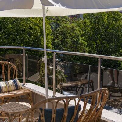 Cambio de imagen de un apartamento de alquiler_proyecto de interiorismo_terraza