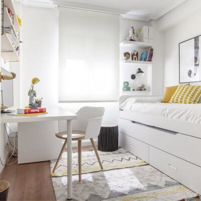 Interiorismo de vivienda_dormitorio juvenil-escritorio-cama nido-colorido