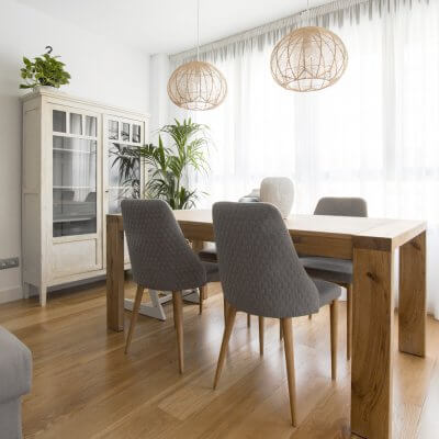 R de Room_interiorismo de vivienda en Montecarmelo_Madrid_salón_comedor_estar_livingroom_ambiente nórdico cálido_toques de color