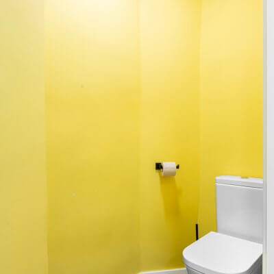 Baño amarillo. Proyecto de R de Room.